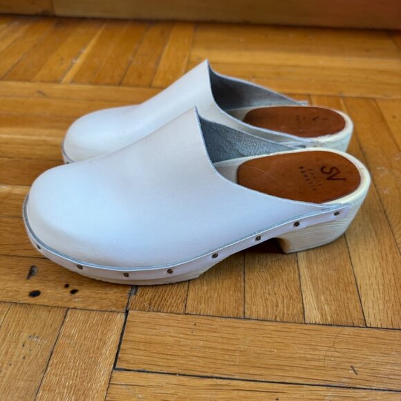 Santa Ventia Jill Clog in White (sz 38) - Picture 7 of 10